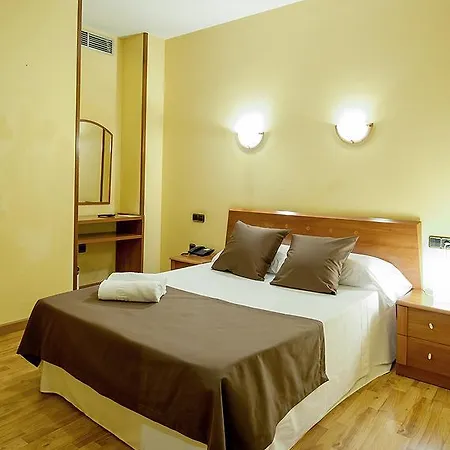 Ciutat De Hotel 3*